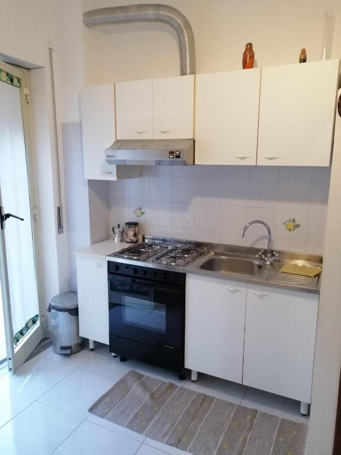 Ad Un Passo Dal Mare Apartman Giardini Naxos Kültér fotó